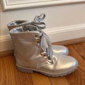 Tahari Youth Big Girls 2 Silver Combat Boots with Side Zipper